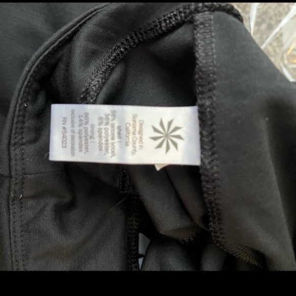 Athleta wide leg crop pants NWOT - Picture 8 of 13